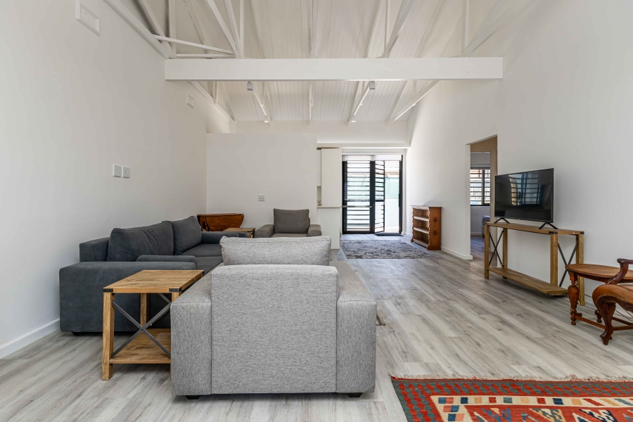 To Let 2 Bedroom Property for Rent in Sea Point Western Cape